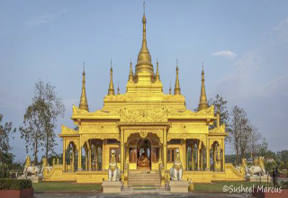 Tourists-activities-affecting-Golden-Pagodas-sanctity