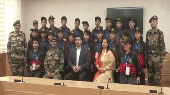 Union Minister of Youth Affairs and Sports Rajyavardhan Singh Rathore with Manipur students