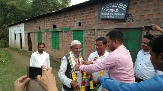 MLA-Krishnendu-Paul-and-Salim-Ahmed-being-felicitated-