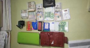 Izrael_tourist_loot_2