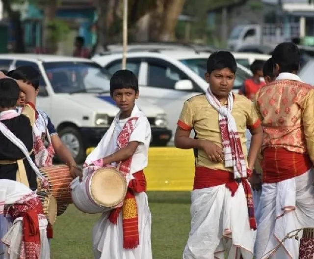 বোকাখাতত ছাত্ৰ সন্থাৰ বিহু নাচ আৰু ঢোল বাদ্যৰ ১০ দিনীয়া কৰ্মশালা