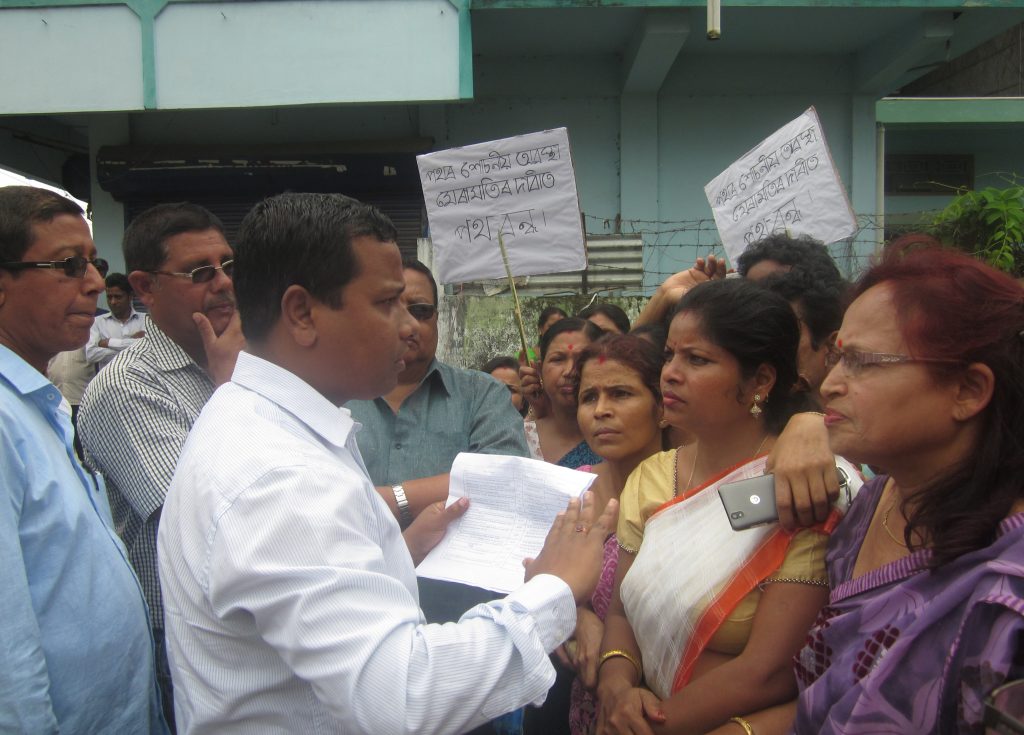 People protest against local MLA for bad road