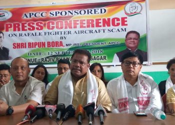 ৰাফেল যুদ্ধ বিমান ক্ৰয়ৰ নামত সংঘটিত হৈছে বৃহৎ কেলেংকাৰী; ৰহস্যজনক ভাৱে মৌন নৰেন্দ্ৰ মোদী : অভিযোগ ৰিপুন বৰাৰ