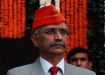 Lieutenant_General_Manoj_Mukund_Naravane_(cropped)