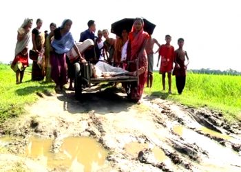 মুখ্য মন্ত্ৰীৰ সমষ্টিৰ ‘উন্নয়ন’ক চৰম ভেঙুচালিৰে বিধ্বস্ত পথত পুনৰ ঠেলাৰ ওপৰতে প্ৰসৱ সন্তান