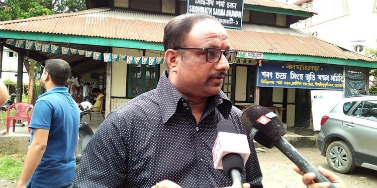 অভিজিৎ শৰ্মা।