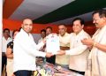 CM gifts Khadi clothes 1