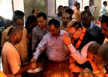 High Commissioner @harshvshringla offered prayers at the #ISKCON temple at Cox’sbazar.
