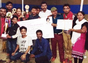 সদৌ অসম একাংকিকা নাট প্ৰতিযোগিতাত বোকাখাতৰ ‘সাৰথি’ নাট্যগোষ্ঠীলৈ শ্ৰেষ্ঠ দলৰ সন্মান