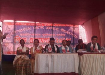 ‘পুতলা-পিষ্টলৰ সলনি এখন গ্ৰন্থ উপহাৰ দিয়ক’ শীৰ্ষক শিশু গ্ৰন্থমেলাত কবিতা পাঠ