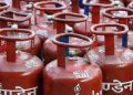 গ্ৰাহকক ৰামটাঙোন : পুনৰ ৬০ টকাকৈ বৃদ্ধি পালে ৰন্ধন গেছৰ মূল্য