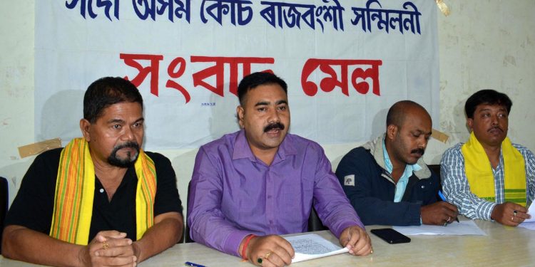Pranab Narayan Deb Working President All Assam Koch Rajbongshi Sanmilani addressing a Press Conference at Guwahati Press Club on 17-11-18. pix by ub photos