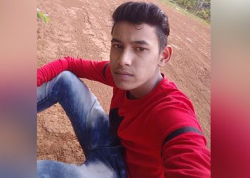 দুধনৈত গাত জুই লগাই ৰে’লৰ আগত জঁপিয়াই আত্মহত্যা ১৬ বছৰীয়া কিশোৰৰ