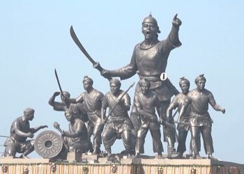 Lachit Borphukan: "Drug adda'' gheraos Ahom GoC's statue in Guwahati