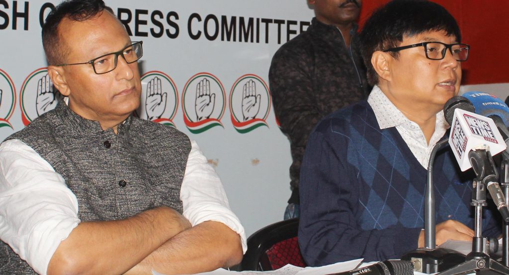 Debabrata Saikia Congress leader and Leader of Opposition in the Assam Legislative Assembly addressing press conference at Rajib Bhawan in Guwahati on 26-12-18. Pix BY UB Photos
