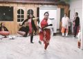 কেৱল মহিলাৰ দ্বাৰা ভাওনা; আখৰা চলিছে মহিলাৰ দলৰ
