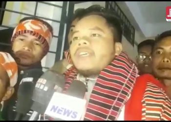 কাৰাগাৰৰ পৰা ওলাল ৰংফাৰ; সংগঠনৰ কাৰ্যালয়লৈ আদৰণি জনালে বিভিন্ন নেতা-কৰ্মীয়ে