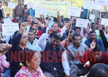 Congress workers protest