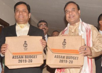 06-02-19 Guwahati- Budget present by Himanta (3)