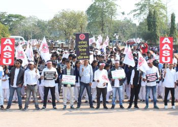 ‘বিজেপিৰ নেগুৰত ধৰি মন্ত্ৰী হোৱাৰ বাবেই আছুৰ পতাকা গচকাৰ পাছতো মৌন তপন গগৈ’