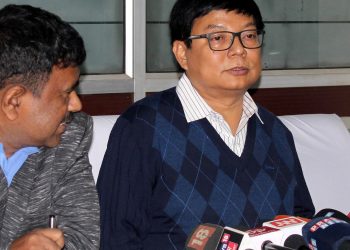 নাগৰিকত্ব বিধেয়ক গৃহীত হ’লে চুবুৰীয়া ৰাষ্ট্ৰত উৎপীড়নৰ সন্মুখীন হ’ব হিন্দুসকল : দেৱব্ৰত শইকীয়া