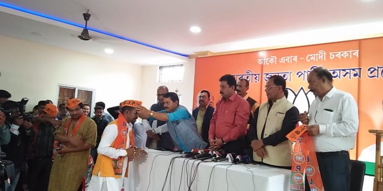 Tutu Sarkar Joins BJP