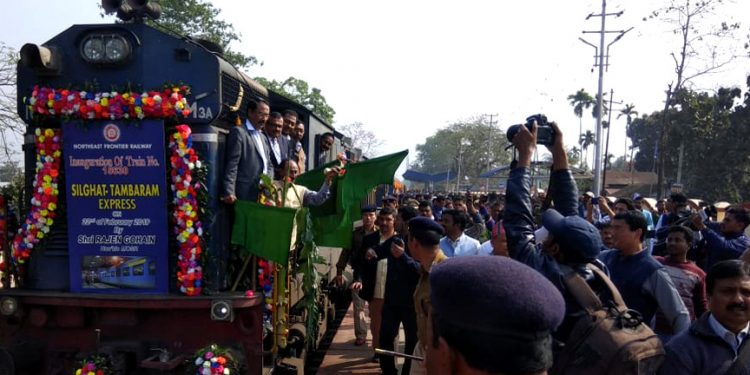 MOSR(G) Rajen Gohain flagged off the 15629 / 15630 Silghat - Tambaram Express from Nagaon station today