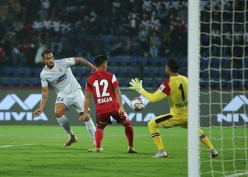 HT-Photo-M81-NEUFC-vs-FCPC3JPG