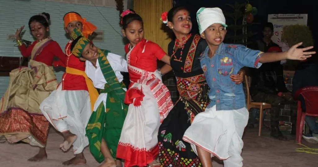 শিশুসকলৰ প্ৰতিভাৰ চানেকীৰে সামৰণি পৰিল বিশ্বনাথৰ শিশু সমাৰোহ
