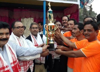 আভা প্ৰাইজমানি ভেটাৰেন ফুটবলত বাৰাদী এফ চি  চেম্পিয়ন
