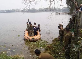 শিৱসাগৰৰ ৰজাদিনীয়া বৰপুখুৰী পৰিস্কাৰৰ দায়িত্ব ল’লে চি আৰ পি এফে