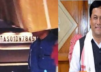 মুখ্য মন্ত্ৰী সোণোৱালৰ গাড়ীত উন্মত্ত জনতাৰ আক্ৰমণ