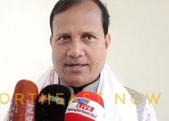 War of words between Asom Sahitya Sabha president and India Post officer in Guwahati's Meghdoot Bhawan
