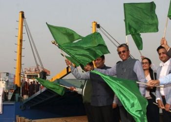 লুইত সাঁতুৰিবলৈ সাজু সুদৃশ্য এম ভি শংকৰদেৱ