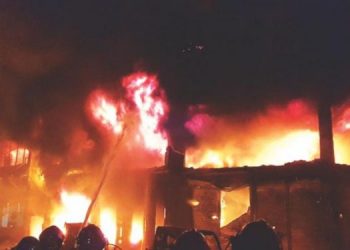 বাংলাদেশৰ ৰাজধানী ঢাকাত ভয়ংকৰ অগ্নিকাণ্ড : মৃতকৰ সংখ্যা ৬৯ জনলৈ বৃদ্ধি