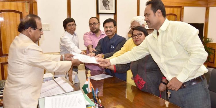 14-03-19 Guwahati- Congress delegate team meets governor
