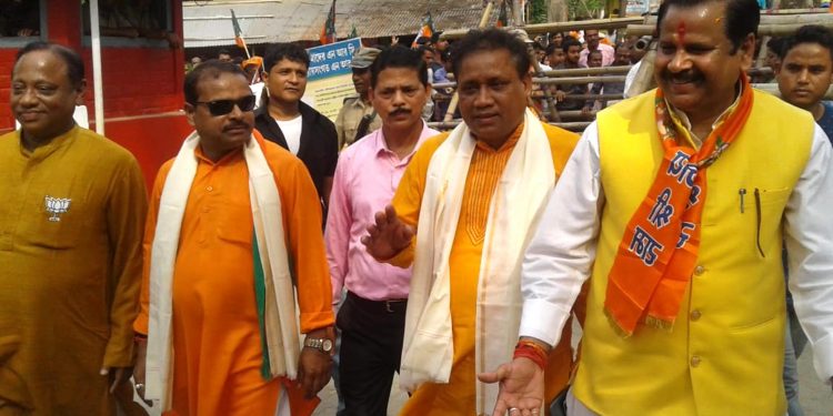 26-03-19 Silchar- BJP Candidate Kripanath Mallah submit nomination (1)
