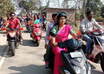 বটদ্ৰৱাত ৭০ কি. মি. স্কুটি চলাই বিধায়িকা আঙুৰলতাৰ ‘বিজয় সংকল্প ৰেলী’
