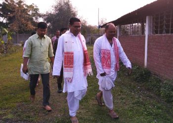 লোকসভাৰ প্ৰথম পৰ্যায়ৰ নিৰ্বাচনৰ মনোনয়ন দাখিলৰ আজি অন্তিম দিনত সাজু ৰথী-মহাৰথী