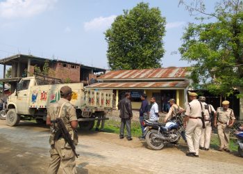 ‘৫২ চনতে স্থাপিত এখন বিদ্যালয়ত উচ্ছেদ চলাবলৈ অহাক লৈ শিৱসাগৰত প্ৰতিক্ৰিয়া