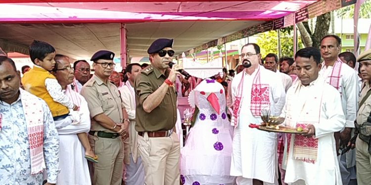 ধৰ্মীয় সাংস্কৃতিক শোভাযাত্ৰ উদ্বোধনৰ সময়ত সুশান্ত বিশ্ব শৰ্মা