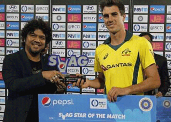 Papon with Pat Cummins