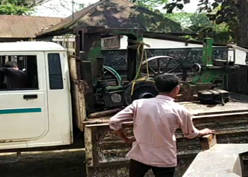 বন বিভাগৰ অভিযানত কৃষ্ণাইত কাঠফলা মিলসহ বৃহৎ পৰিমানৰ কাঠ জব্দ