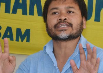 Loksabha election: Congress' Bhubaneswar Kalita opposes citizenship bill, BJP's Dilip Saikia supports it-- now decide and vote, Akhil pleads people of Assam