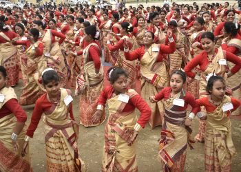 ‘ইণ্ডিয়াজ ৱৰ্ল্ড ৰেকৰ্ডছ’ত স্থান লাভ ‘সাতসৰী’ৰ বিহুনৃত্যৰ