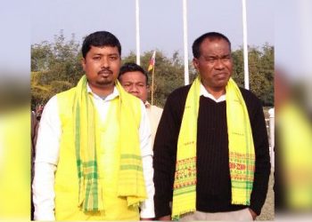 সাধাৰণ সম্পাদক, উপ-সভাপতিক আক্ৰাছুৰ পৰা নিলম্বন