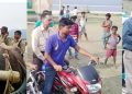 ম’হ গাড়ী, মটৰ চাইকেলত উঠি দুৰ্গম চৰ অঞ্চল পৰিদৰ্শন নিৰ্বাচনী বিষয়াৰ