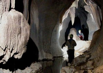 Expedition_is_in_progress_in_Meghalayan_Caves-750x375