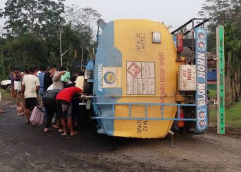 Oil Tanker fall in Accident