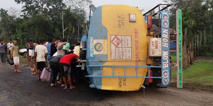 Oil Tanker fall in Accident